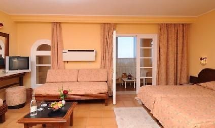 Hotel Dar Ismail Nour El Ain Aïn Draham Esterno foto